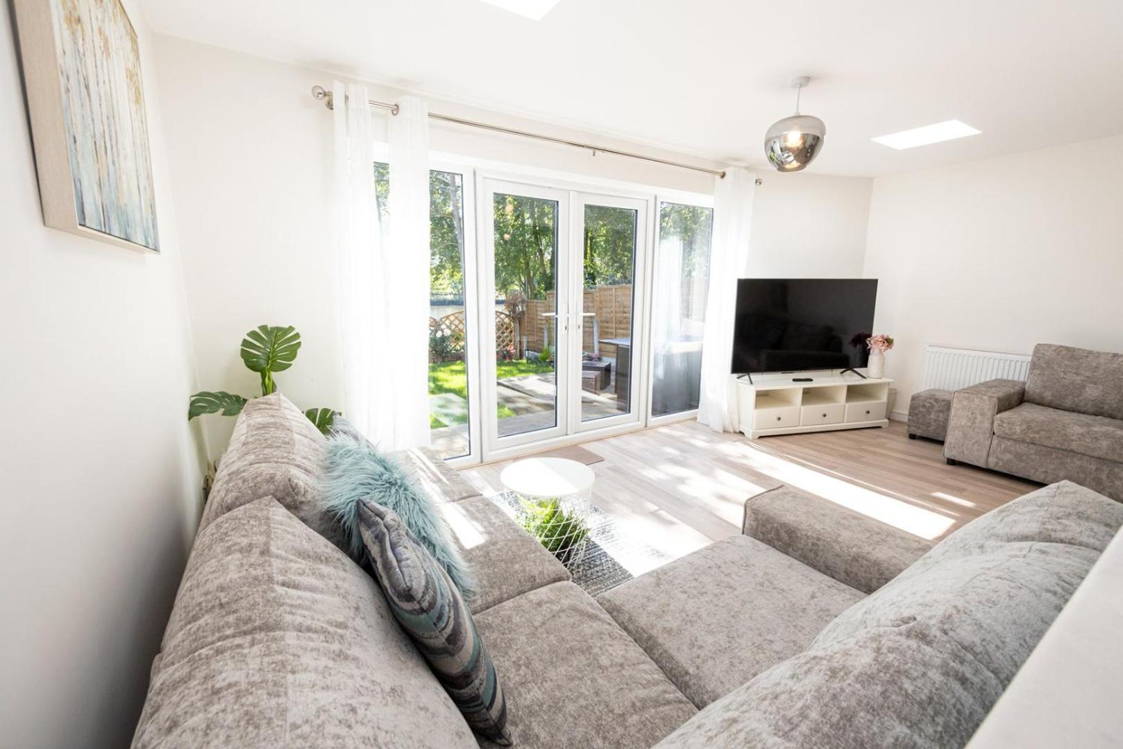 Guestready - A Haven By The River Manchester Dış mekan fotoğraf